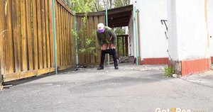 18 year old cuties Gigi Rivera & Teagan Summers strip down to socks on blanket